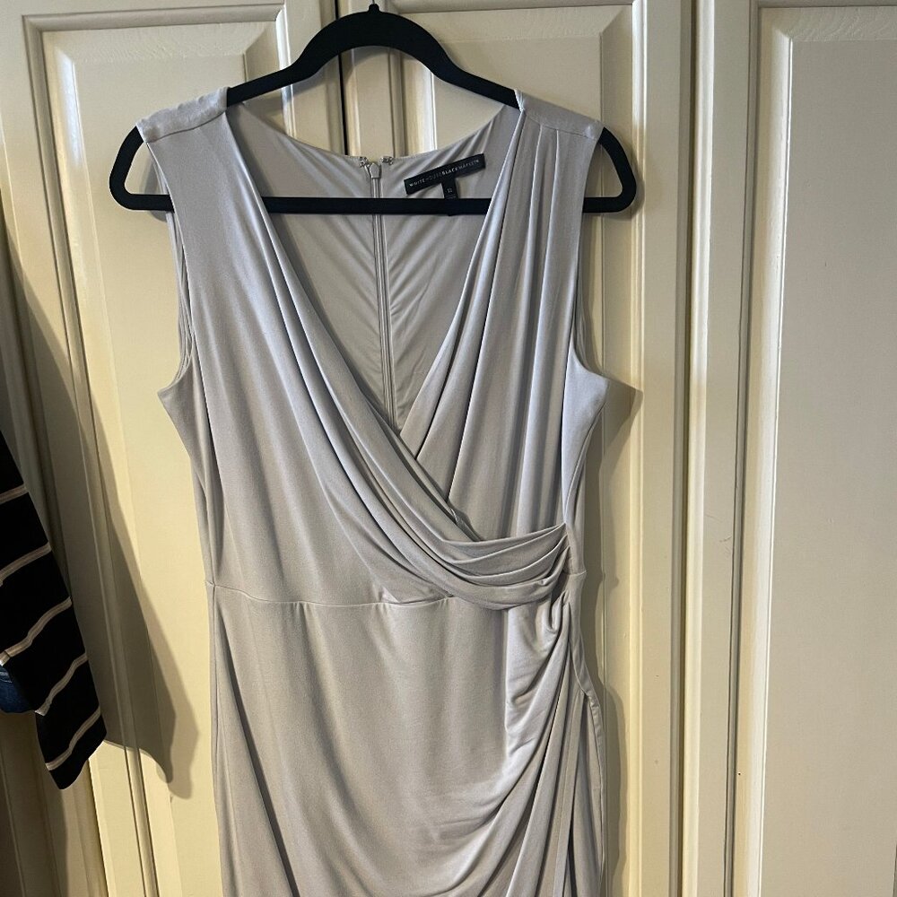 V neck knit dress